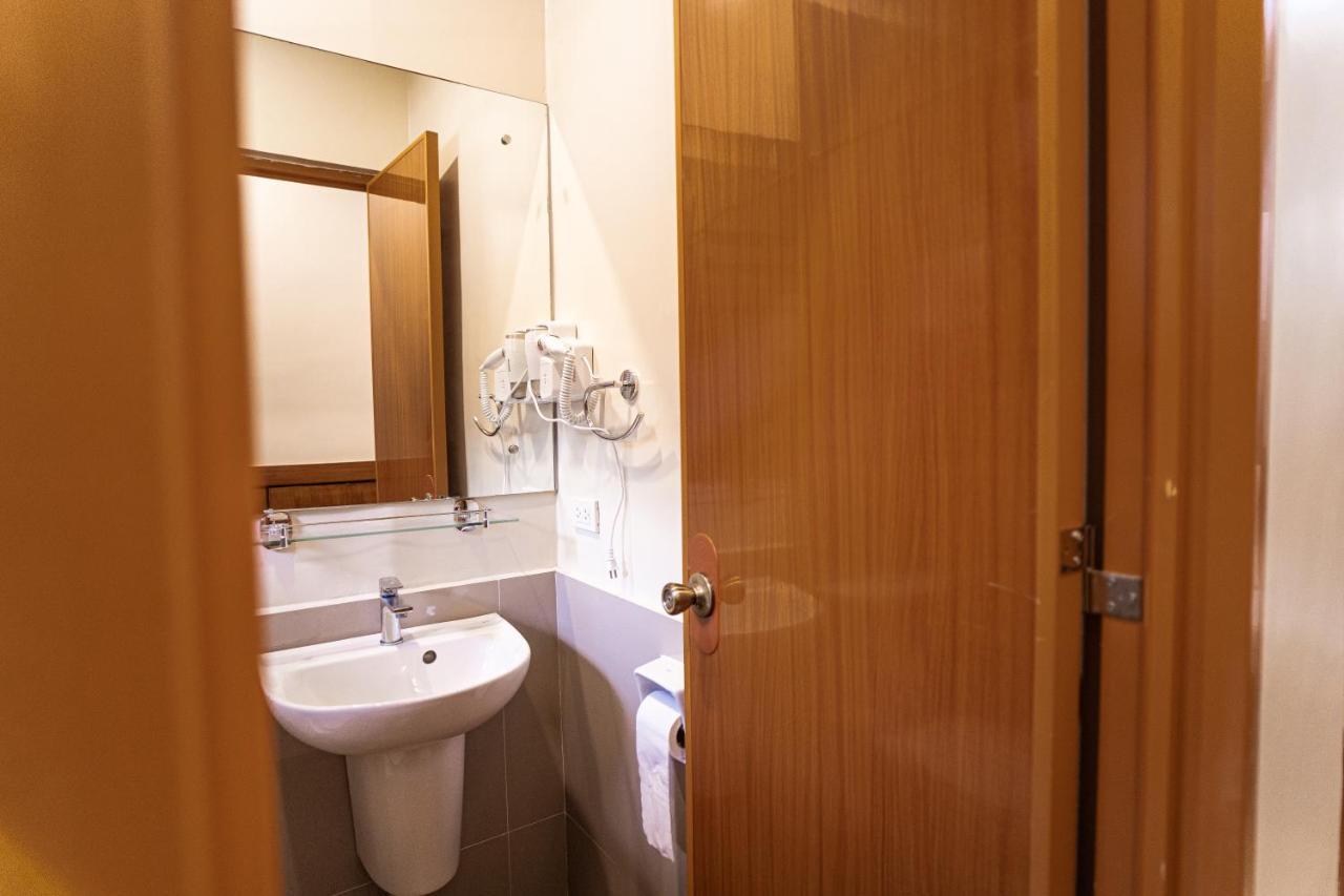 Marieli Suites Near Panglao International Airport Экстерьер фото